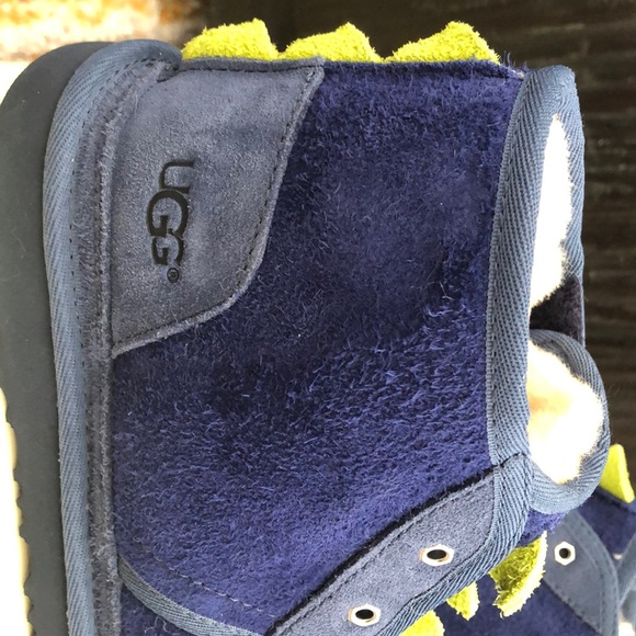 New UGG DYDO NEUMEL II BOOT size 3 - Picture 2 of 8